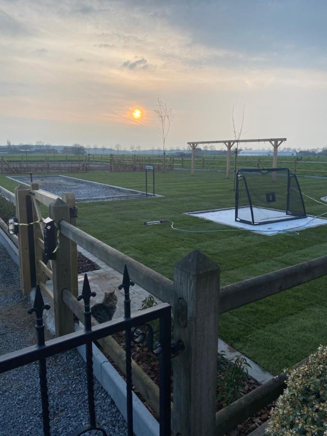 B&B 't Hoveke Wingene Buitenkant foto